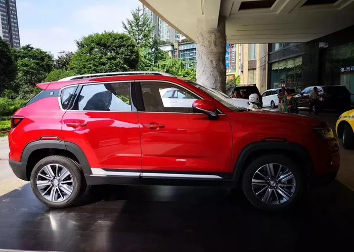 年轻化趋势: 长安发布CS35 PLUS官图的图17